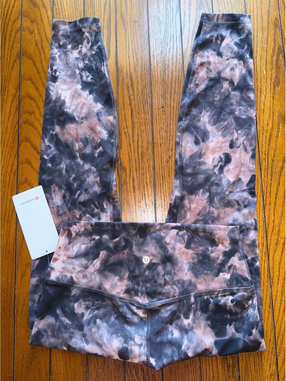 Lululemon Align High Rise 28” Diamond Dye Pink Pastel Size 10 NWT